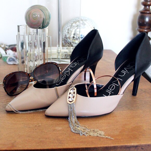 SOLD Chic Calvin Klein "Gloria"',  3"/ 7.6 cm Heels - Picture 4 of 10